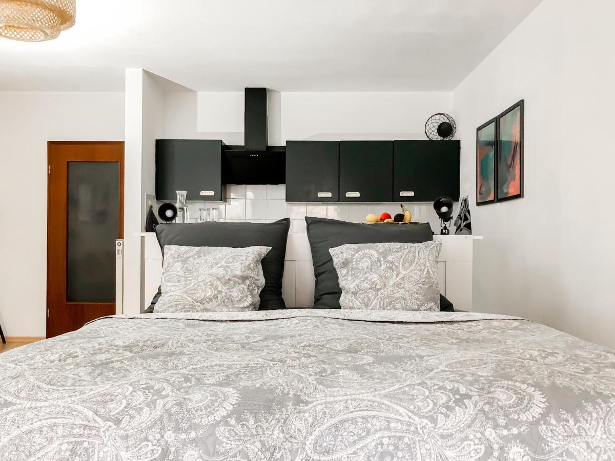Studio near Altstadt /w Workspace, Feng-Shui&Art Würzburg Exterior foto
